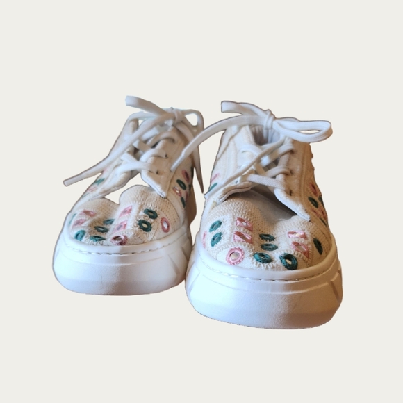 Free People Women Catch Me If You Can Crochet Mirror Fashion Sneakers EU 39 EUC - Picture 5 of 8